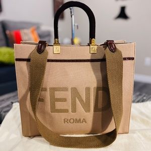 Fendi Sunshine Shopper Tote in Medium Canvas